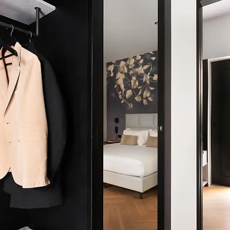 Apartment At Forty-one 01 *